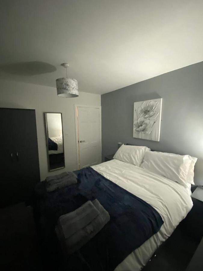 Cosy 3 Bedroom House, Free Parking & Wifi นอตติงแฮม ภายนอก รูปภาพ